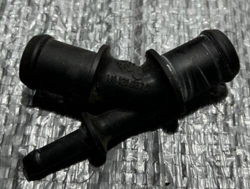Тройник патрубка системы охлаждения VW T5 1J0121087D VAG Volkswagen Т5