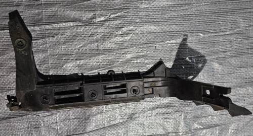Кронштейн бампера заднего левый 2003-2015 VW T5 7H0807393C VAG Volkswagen