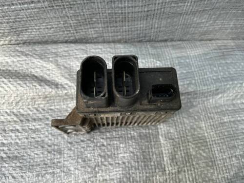 Блок управления оборотами вентилятора VW T5 7H0919506F VAG Volkswagen T5-1