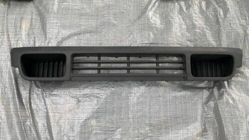 Решетка переднего бампера центральная нижняя VW T5 7H0807719 VAG Volkswagen Т5-1