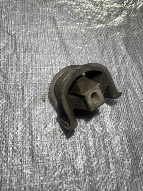 Подушка, опора двигателя передняя VW T5 7H0199848D VAG Volkswagen Т5