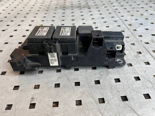 Блок запобіжників акумуляторної батареї Lexus RX 450H 2008 - 2015 AEVT760122M05, G3843-47031 Лексус