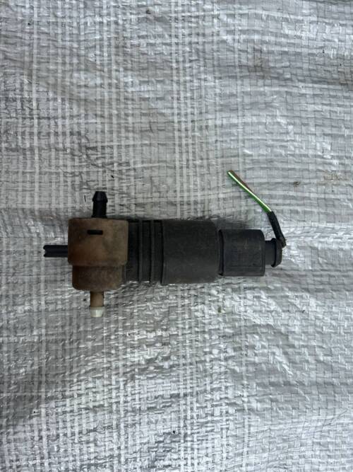 Насос омывателя стекла на 2 выхода VW T5 95562817201 VAG Volkswagen Т5