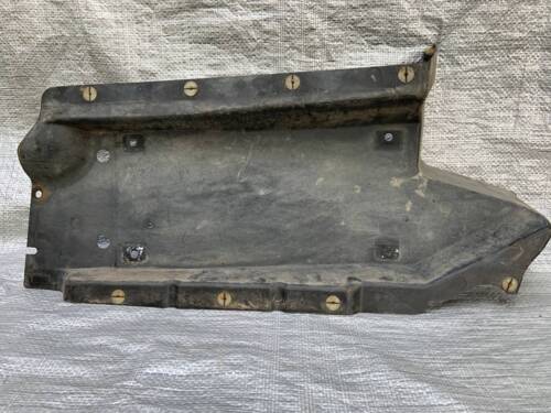 Защита днища кузова левая VW T5 7H0825337 VAG Volkswagen T5