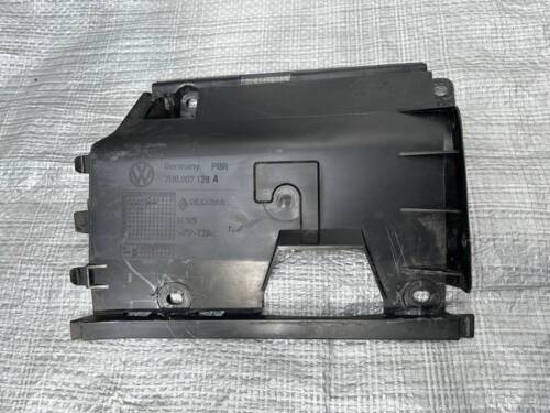 Кронштейн крепления бампера, клика задний левый VW T5 7H0807129A VAG Volkswagen T5