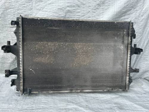 Радиатор основной 2.5 VW T5 7H0422847A VAG Volkswagen Т5
