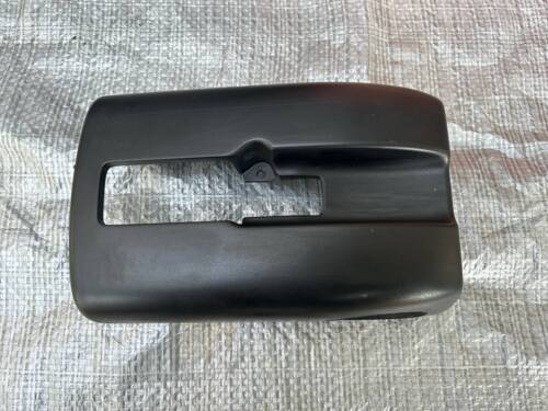 Кожух рулевой колонки, пластик вокруг руля, нижний VW T5 7H0858559F VAG Volkswagen T5