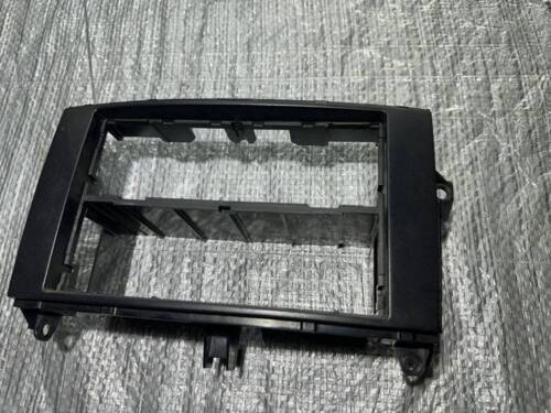 Рамка магнитолы 1 Din, накладка 2003-2010 2.2 CDI OM 646 A6396890931 639 Мерседес Вито