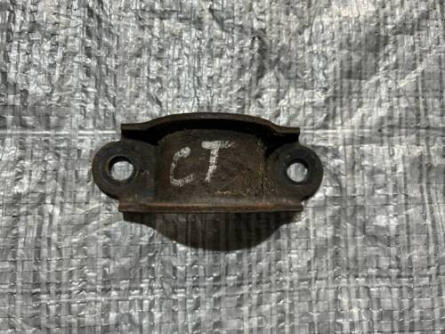 Кронштейн, скоба крепления заднего стабилизатора VW T5 7H0511417A VAG Volkswagen T5