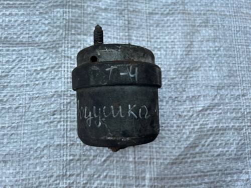 Подушка, опора двигателя правая VW T4 7D0199132E VAG Фольксваген Т4