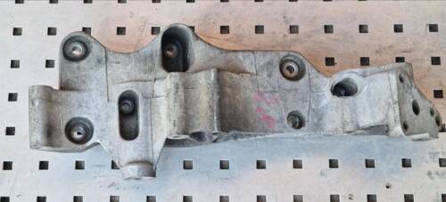 Лапа, кронштейн навесного оборудования 2.8TDI 1996-2003 9.407.0.630.002.0.06 Фольксваген ЛТ