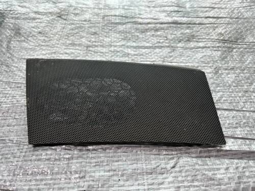 Сетка динамика торпеды, панели правая VW T5 7H0857228 VAG Фольксваген Т5