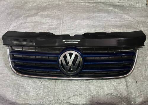 Решетка радиатора передняя(в цвете, уточняйте) VW T5 7H0807101/8 VAG Фольксваген Т5