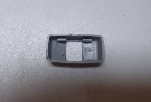 Колпачок, кожух крючка солнцезащитного козырька VW 7E0857563 VAG Фольксваген