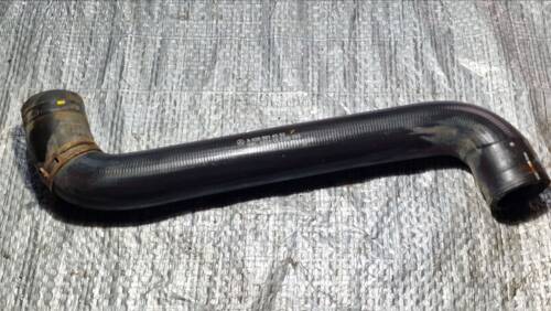 Патрубок радиатора верхний 2003-2010 2.2CDI OM 646 A6395014382 639 Мерседес Вито