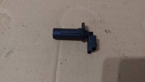 Датчик положения коленвала K9K 1.5DCI 8200434068, 8200691795 Рено Кенго