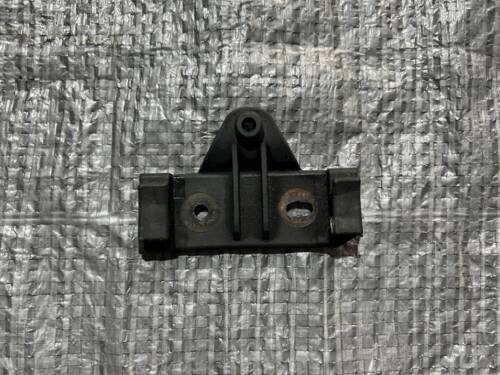 Кронштейн крепления накладки стойки VW T5 7H0853799A VAG Volkswagen Т5