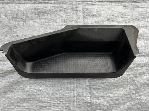 Накладка порога передней левой двери, подножка 1990-2003 729863726A VAG Volkswagen T4
