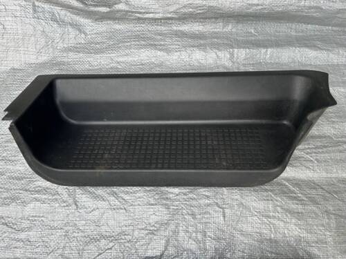 Накладка порога, подножка внутренняя передней правой дверки VW T4 705863736 WAG Фольксваген Т4