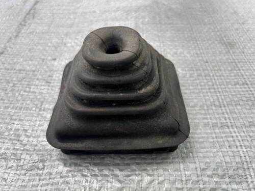 Пильник, чохол куліси КПП T4 1990-2003 701711122 VAG Фольксваген Т4-1
