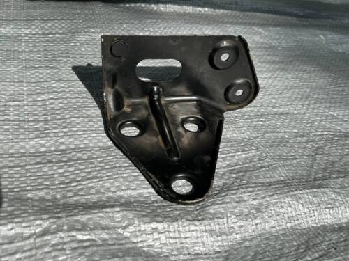 Кронштейн крепления блока АБС, ABS VW T5 7H0614711 VAG Volkswagen T5