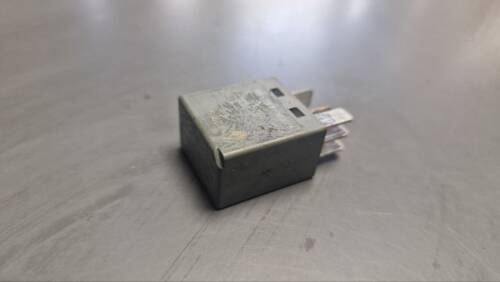 Реле 8200587114, V23074-A1601-X80 Рено Трафик, Опель Виваро, Ниссан Примастар